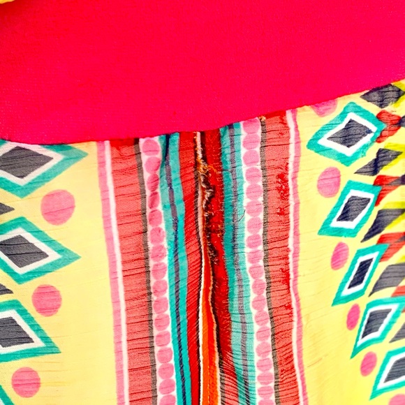 💋 HOTKISS Flowing Multi-colored Spaghetti Strap Top - Picture 13 of 14